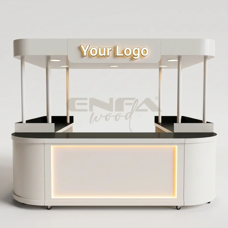 Beyaz Köşeli Geniş Modüler Fuar Standı